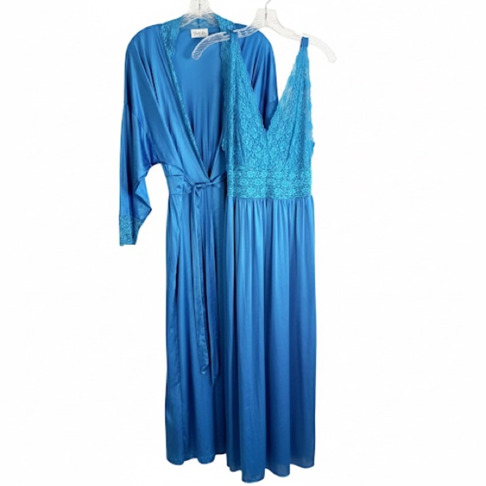 Vanity Fair Vintage Royal Blue Lace Peignoir Set with Attached Belt, Lace